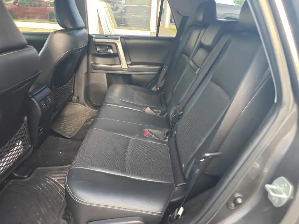 Toyota 4Runner 2016 AWD Limited 4dr SUV