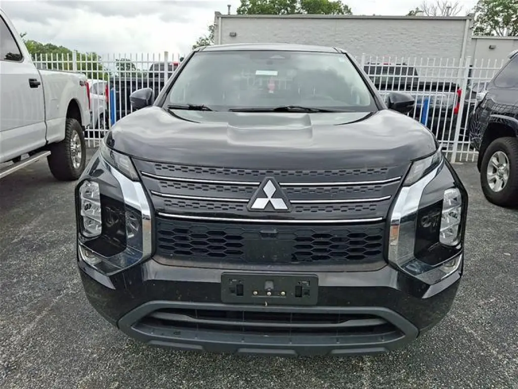 Mitsubishi Outlander 2022 AWD ES 4dr SUV