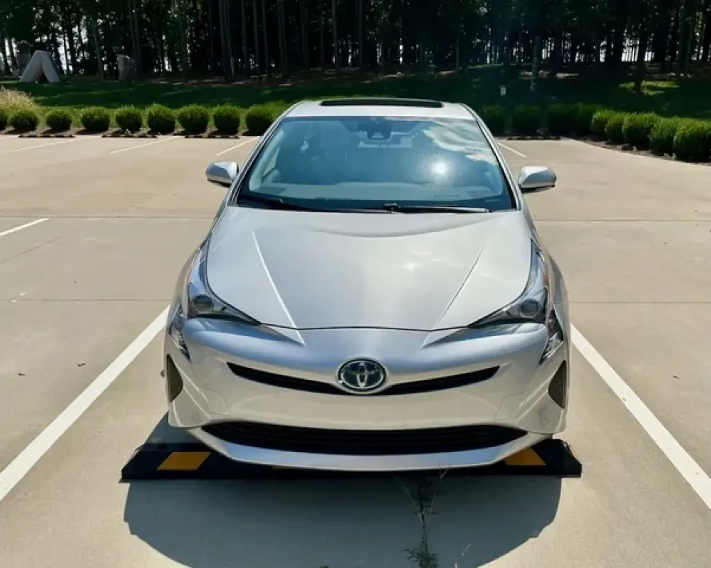 2017 Toyota Prius III Touring