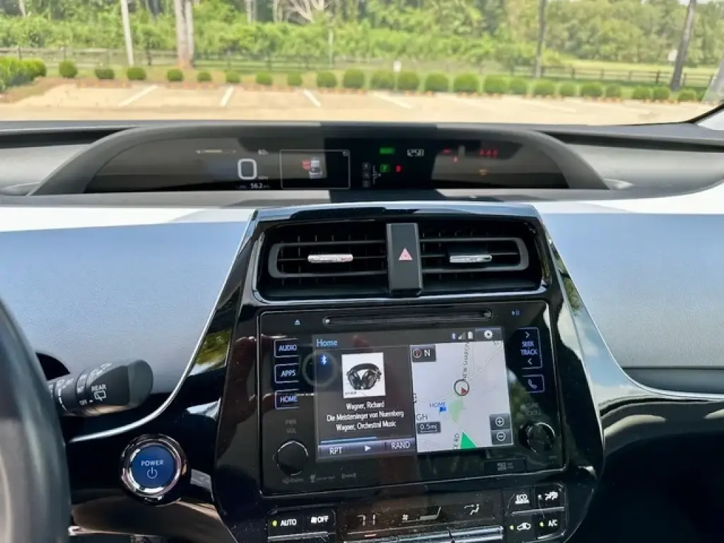 2017 Toyota Prius III Touring