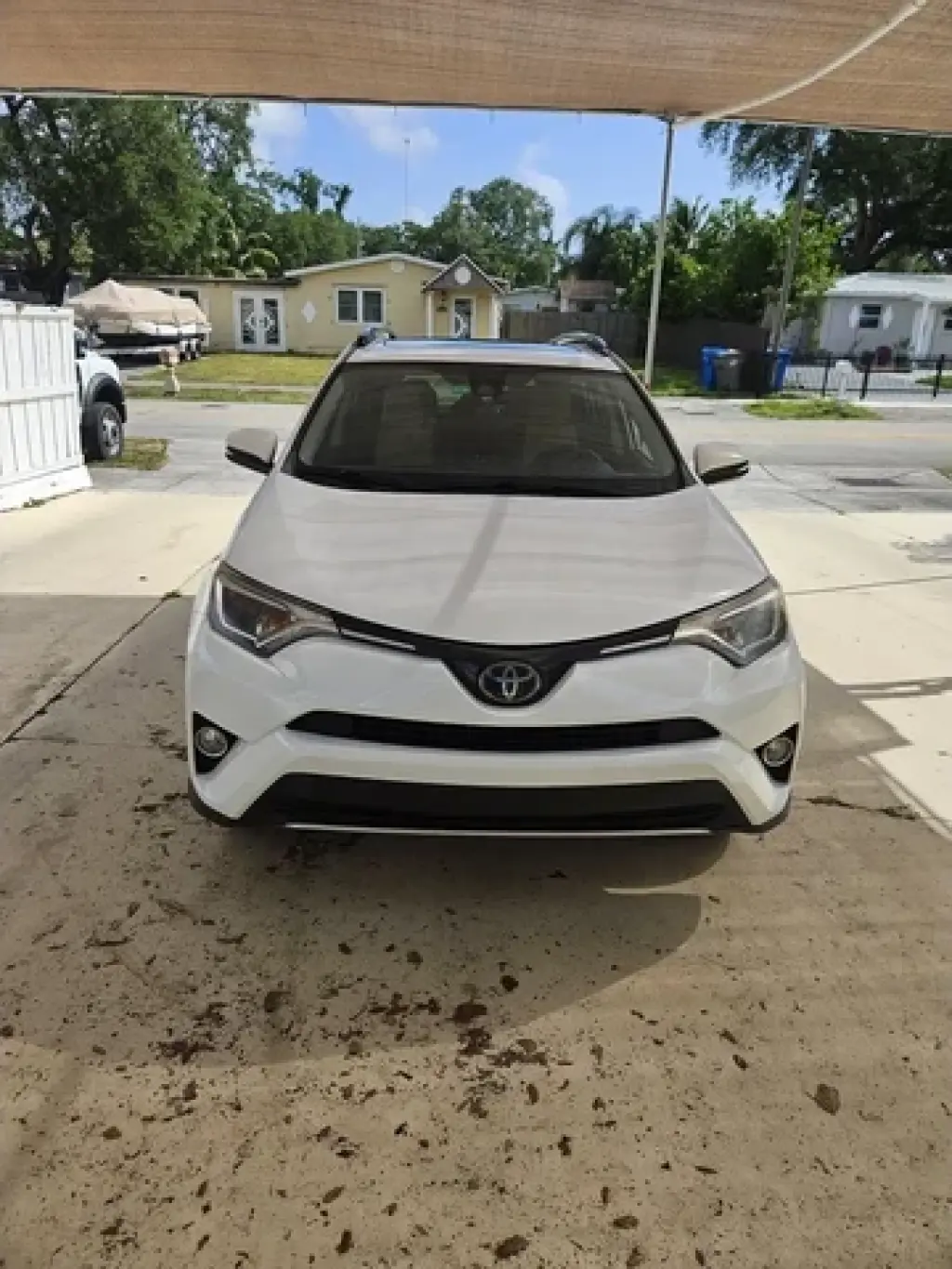 2018 RAX4 XLE