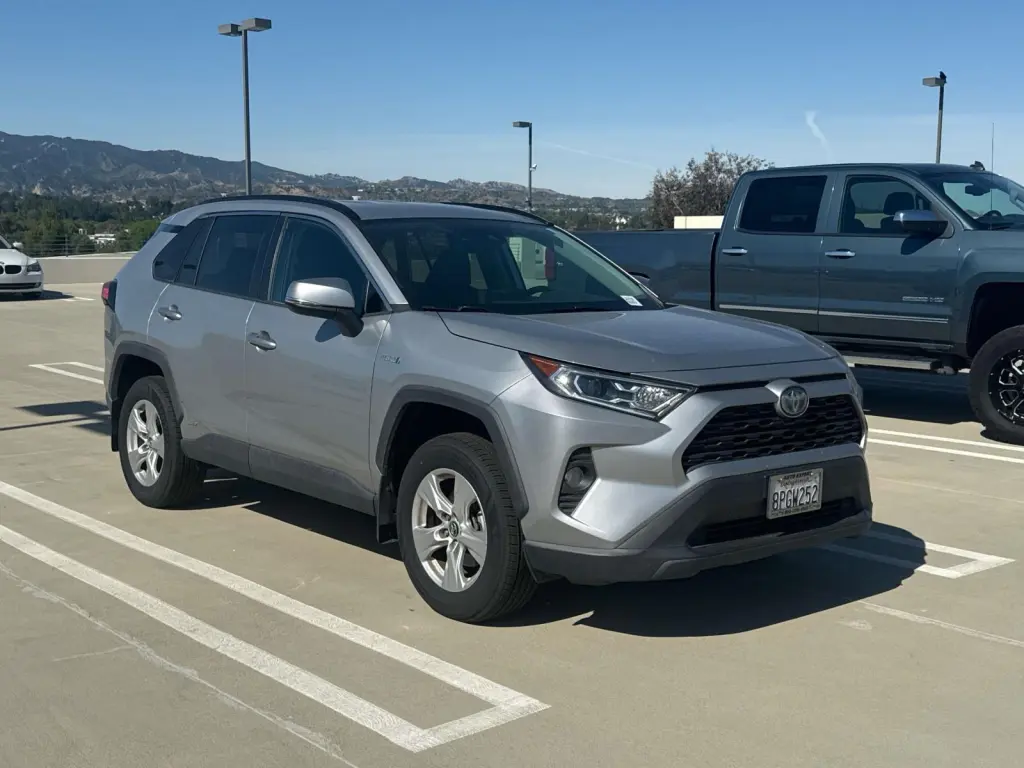 Toyota RAV4 Hybrid 2020 AWD XLE 4dr SUV