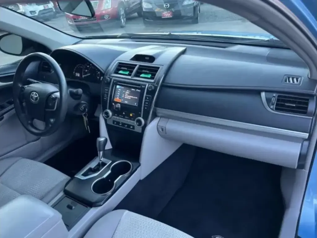 Toyota Camry 2012