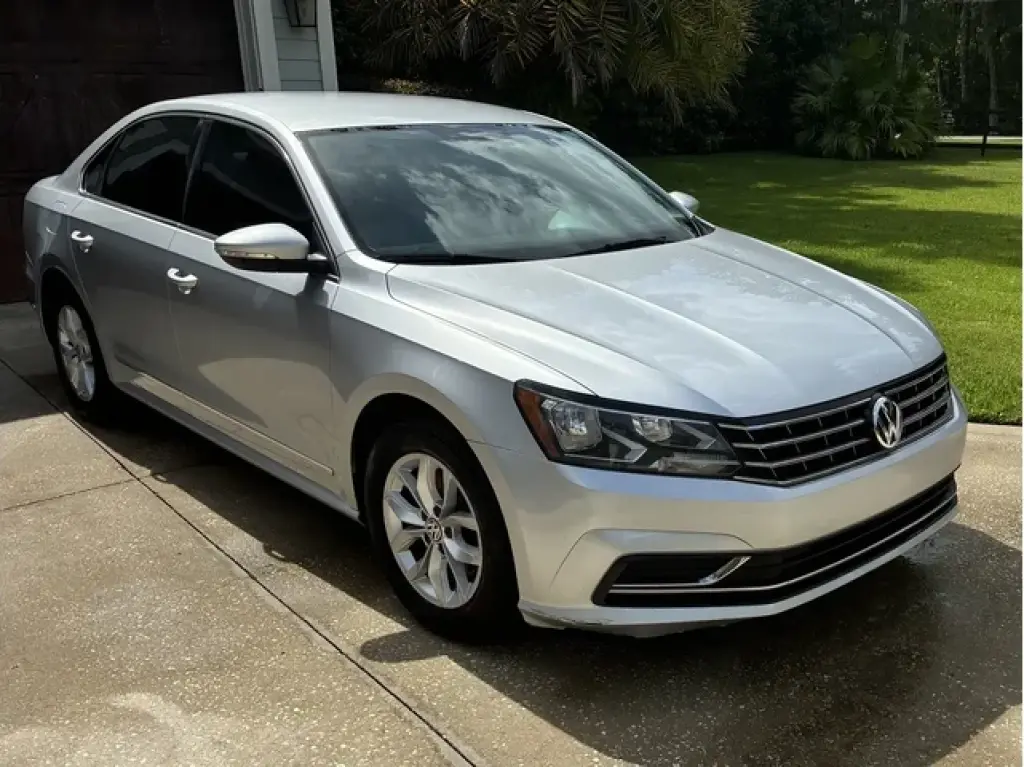 2016 Volkswagen Passat S