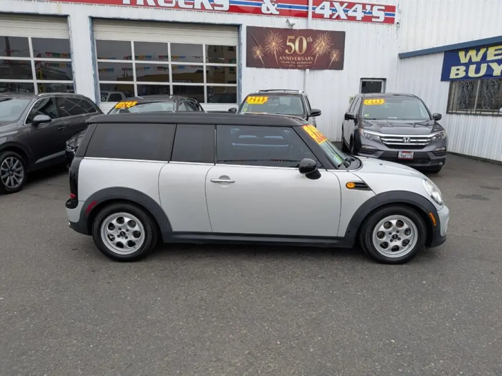 2014 MINI Clubman Cooper