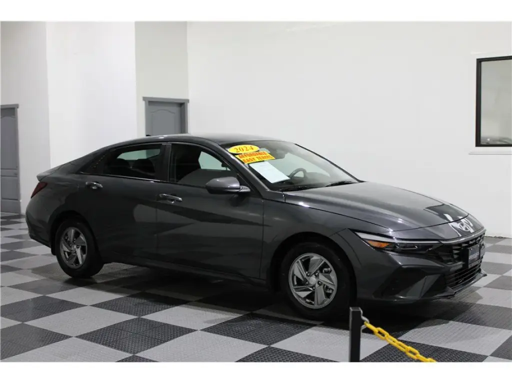 2024 Hyundai Elantra