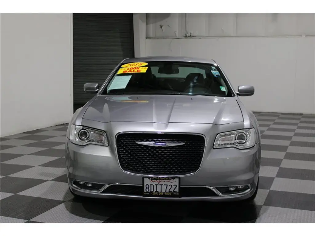 2018 Chrysler 300