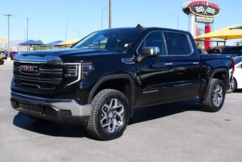2025 GMC Sierra 1500 Crew Cab