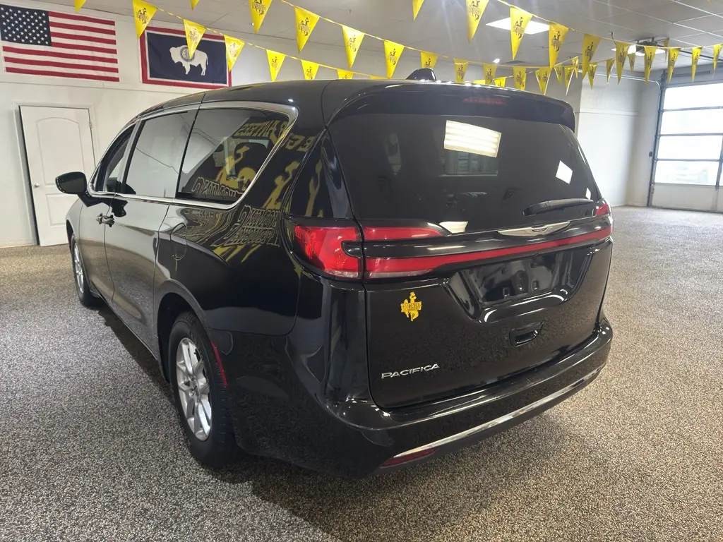 2024 Chrysler Pacifica