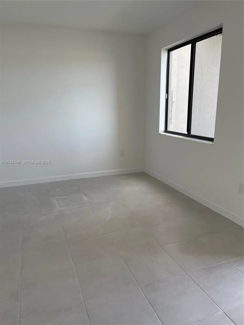 Propiedad en alquiler con 3 dormitorios y 2.5 baños en Miami