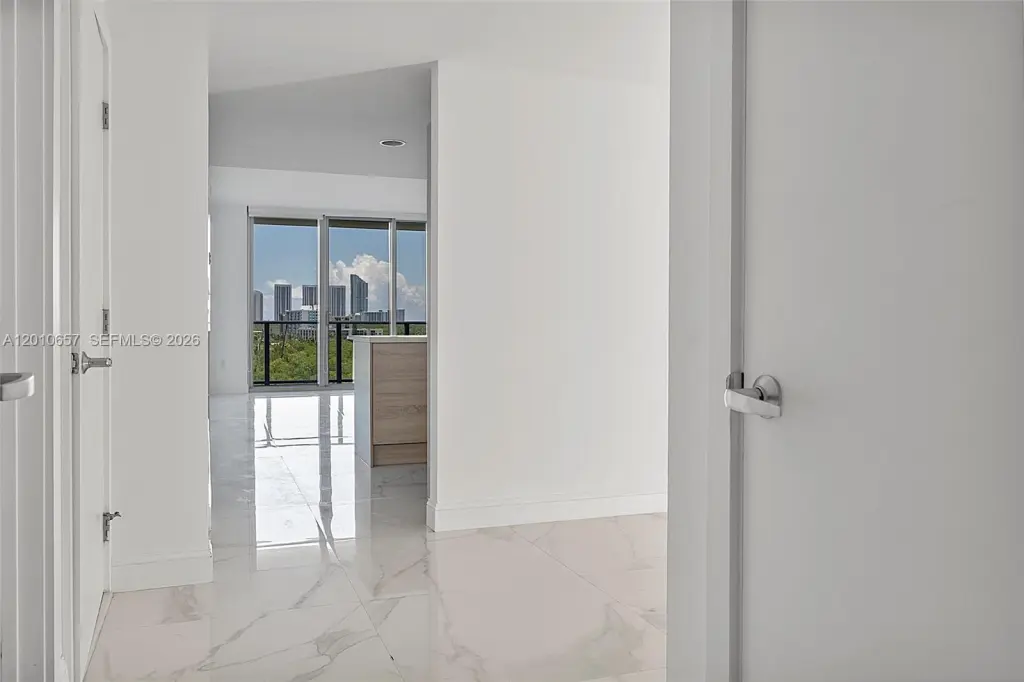 Propiedad en alquiler con 2 dormitorios y 2 baños en North Miami Beach.