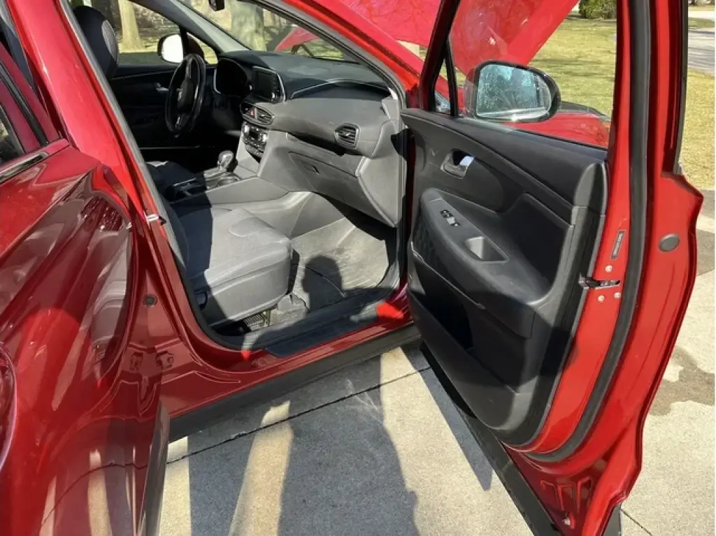 2019 Santa Fe SEL -- SUV