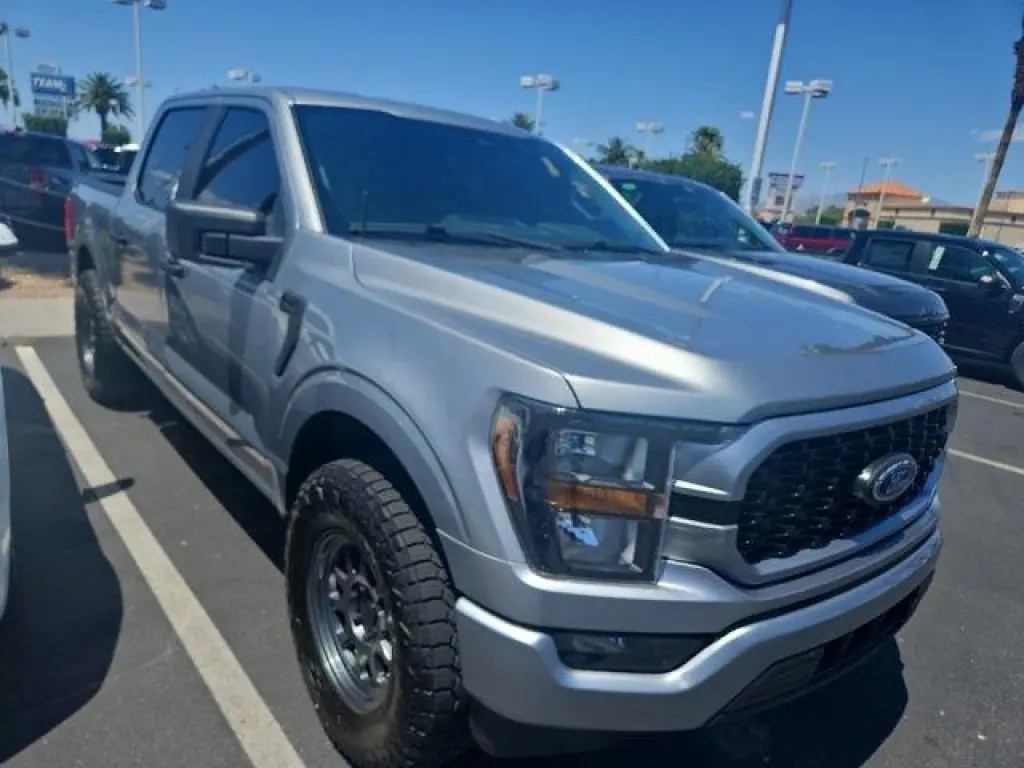 Ford F-150 2023 4x2 XL 4dr SuperCrew 5.5 ft. SB