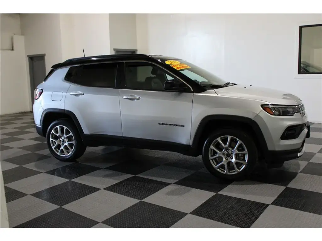 2025 Jeep Compass