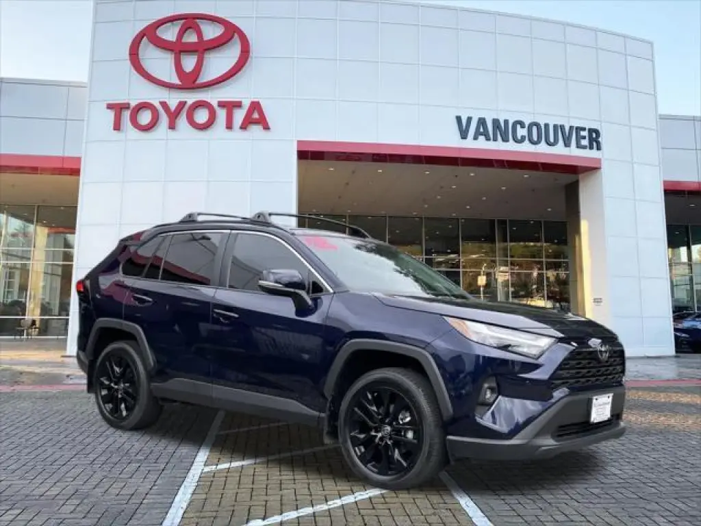 Toyota RAV4 2025 AWD XLE Premium SUV de 4 puertas
