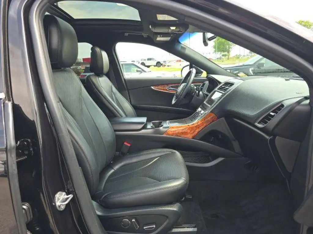 Lincoln Nautilus 2020 AWD Reserve 4dr SUV