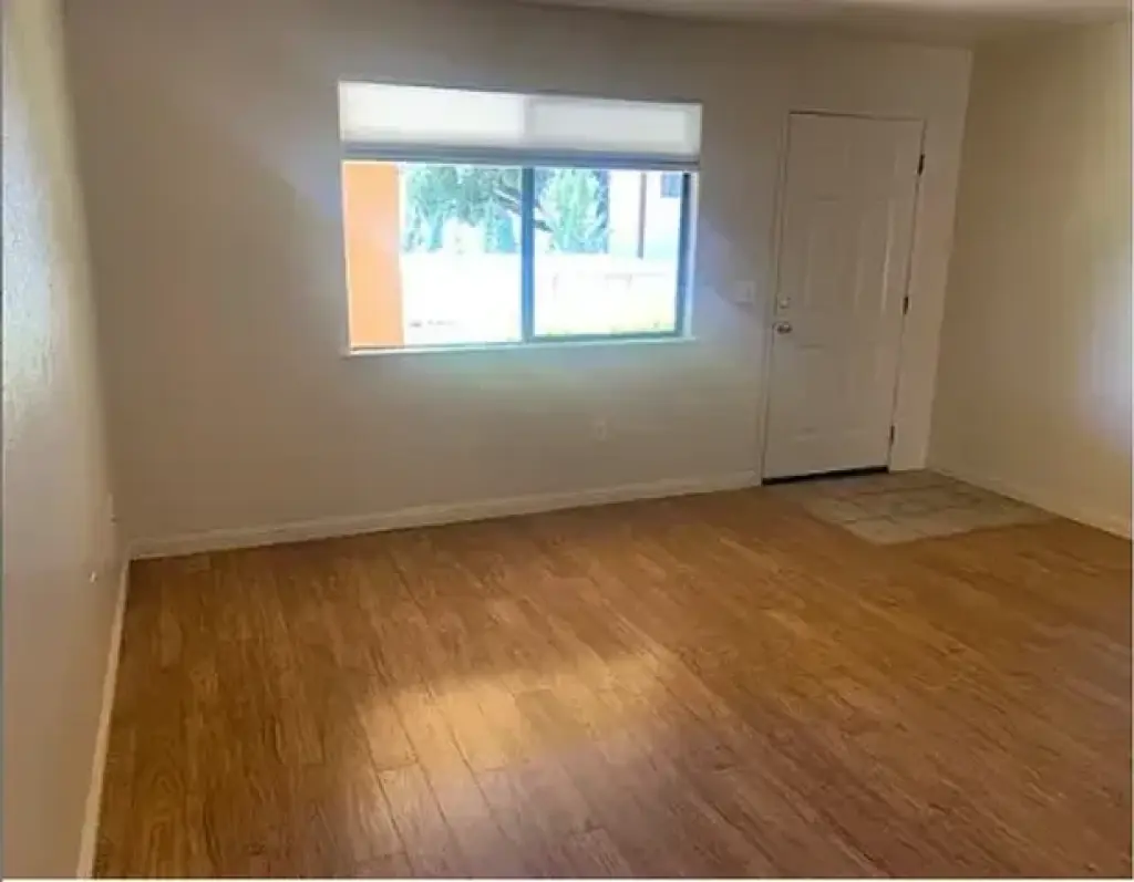 Dentro dellavadero de El Monte