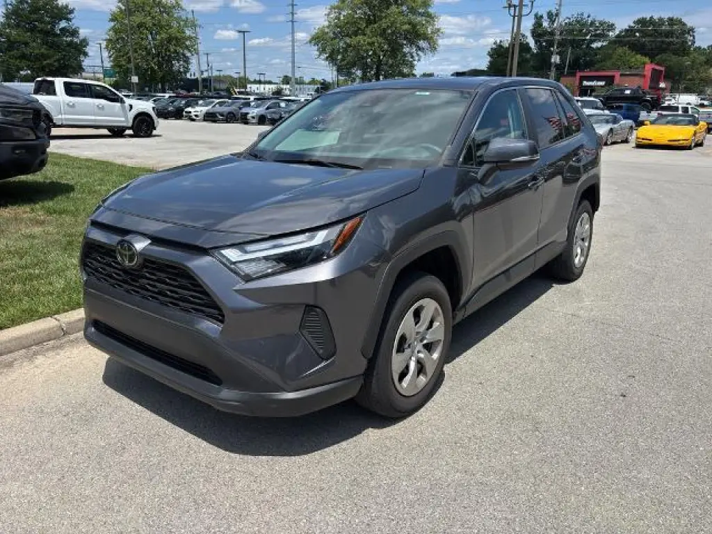 Toyota RAV4 2023 AWD LE 4dr SUV