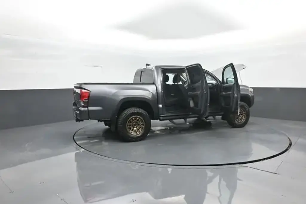 Toyota Tacoma 2023 4x4 TRD Pro 4dr Double Cab 5.0 ft SB 6M