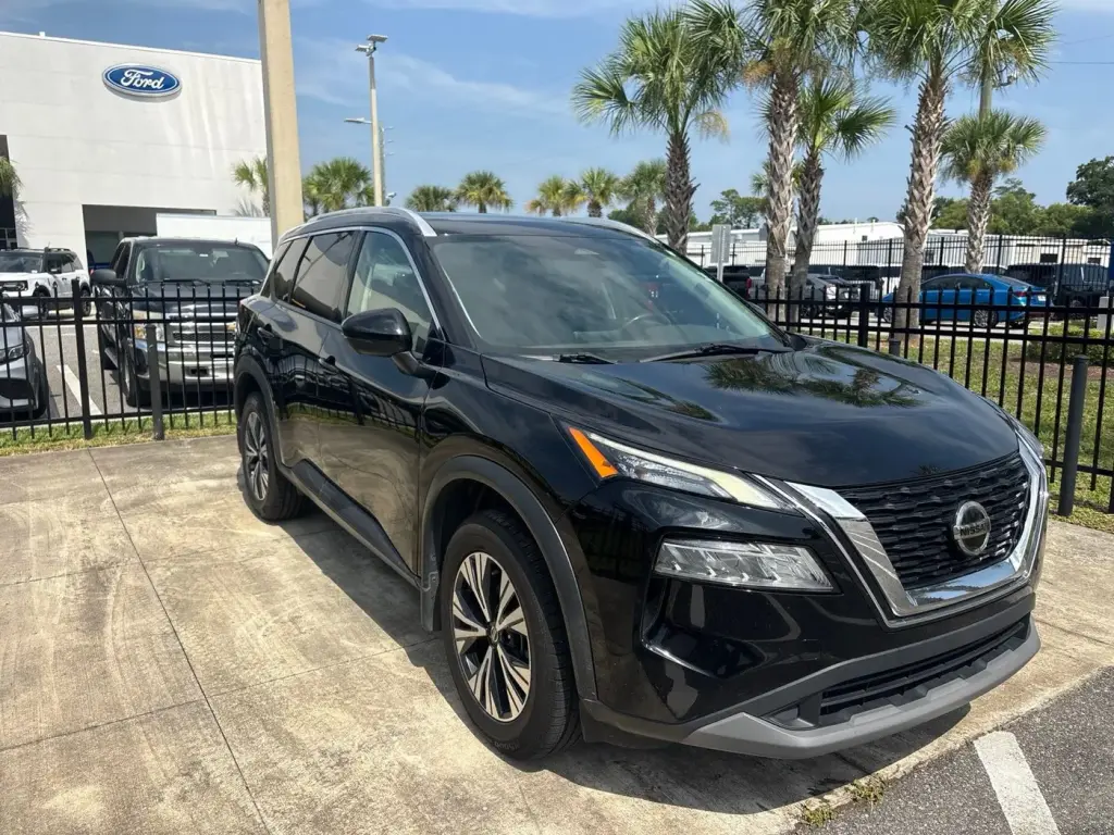 Nissan Rogue 2021 SV Crossover de 4 puertas