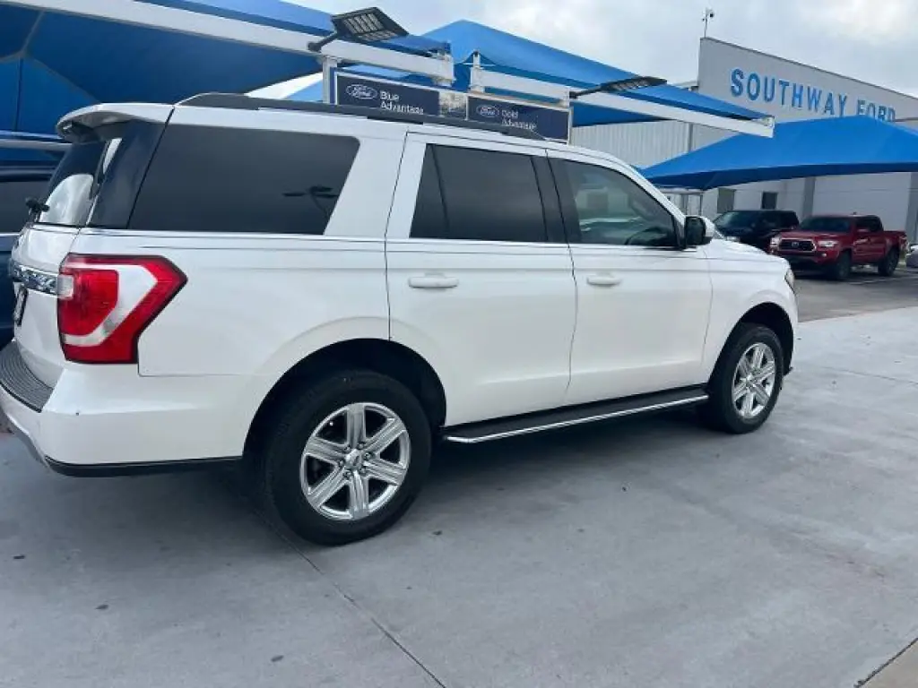 Ford Expedition 2019 4x2 XLT 4dr SUV