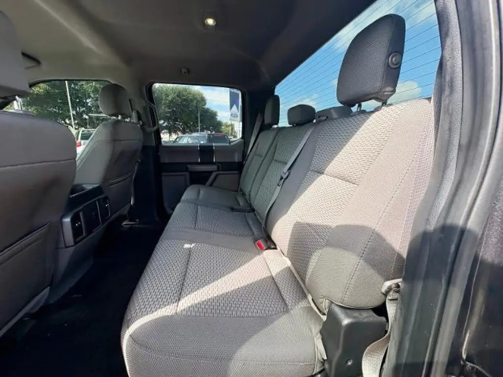 Ford F-150 2015 4x2 XL 4dr SuperCrew 5.5 ft. SB