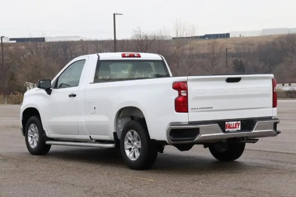 Chevrolet Silverado 1500 2025 4x2 Work Truck 2dr Regular Cab 8 ft. LB