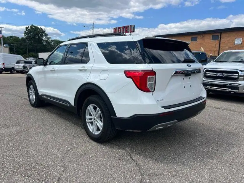 Ford Explorer 2024 AWD XLT 4dr SUV