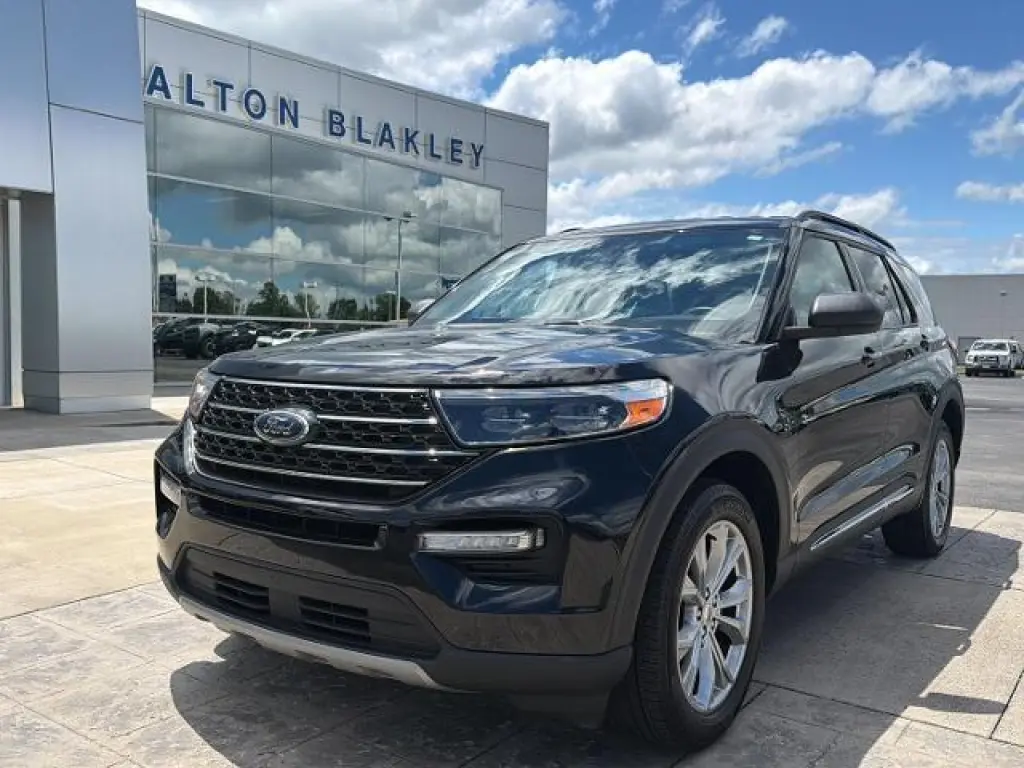 Ford Explorer 2023 AWD XLT SUV de 4 puertas