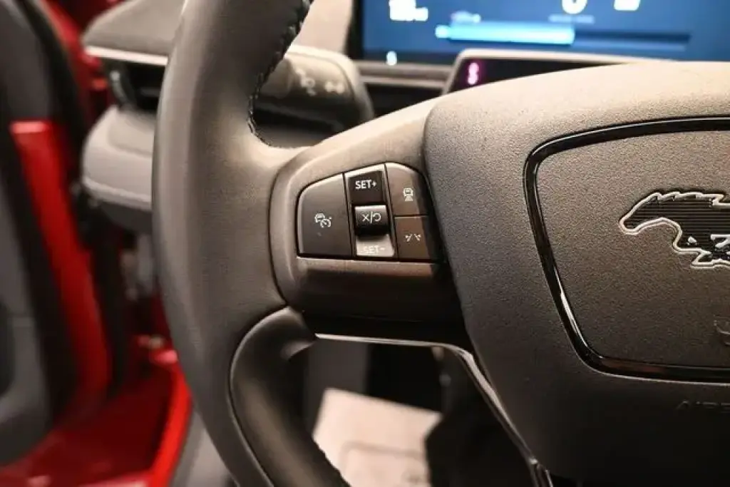 Ford Mustang Mach-E 2023 AWD Premium 4p SUV