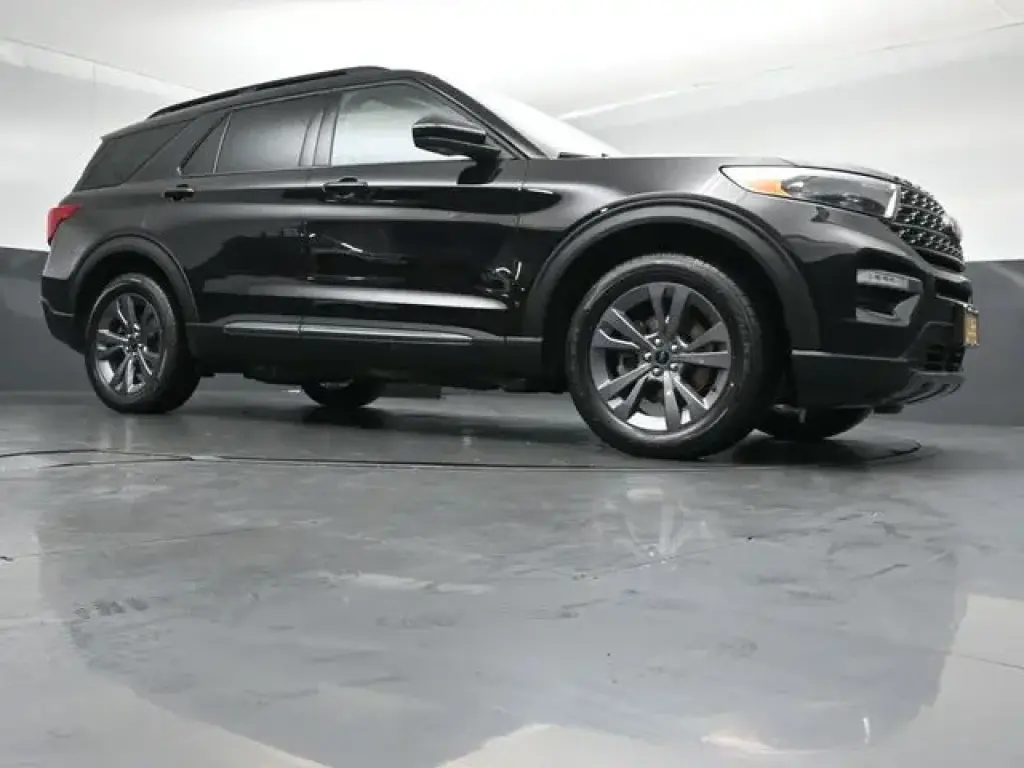 Ford Explorer 2024 AWD XLT SUV de 4 puertas
