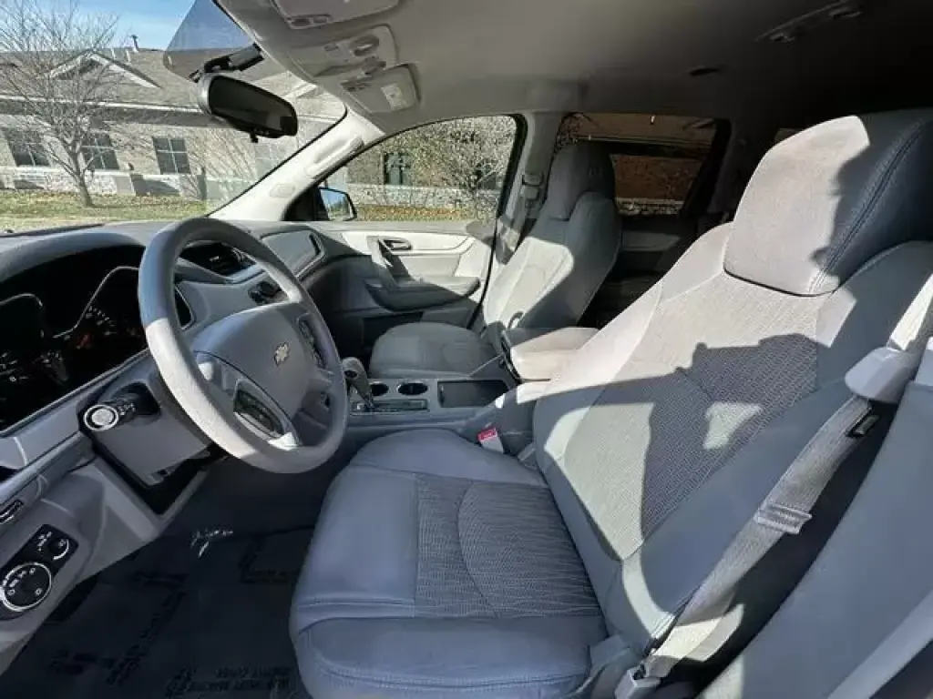 2017 Chevrolet Traverse LS