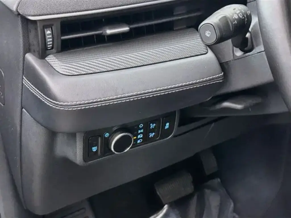 Ford Mustang Mach-E 2025 Select SUV 4p.