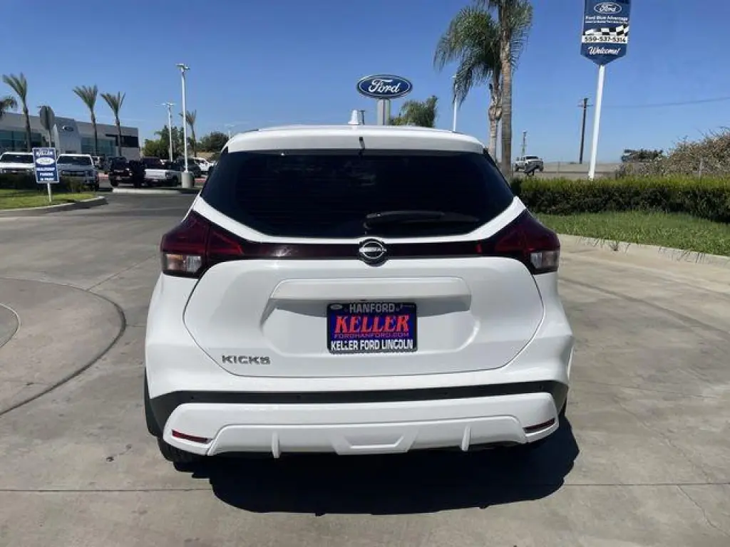 Nissan Kicks 2023 S 4dr Crossover