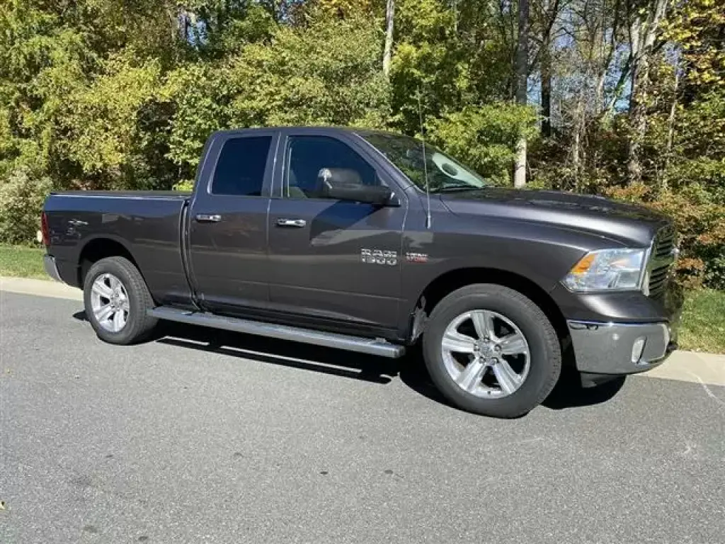 2014 RAM 1500 BIG HORN 4x4