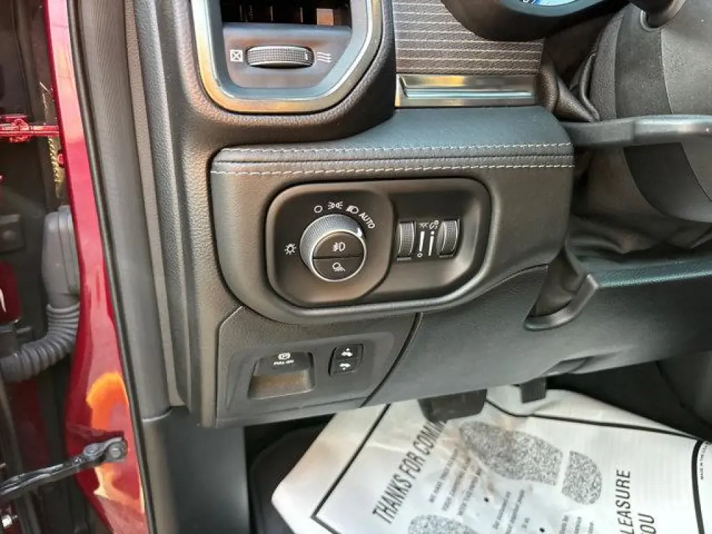 Ram 1500 2019 4x4 Limited 4dr Crew Cab 5.6 ft. SB Pickup
