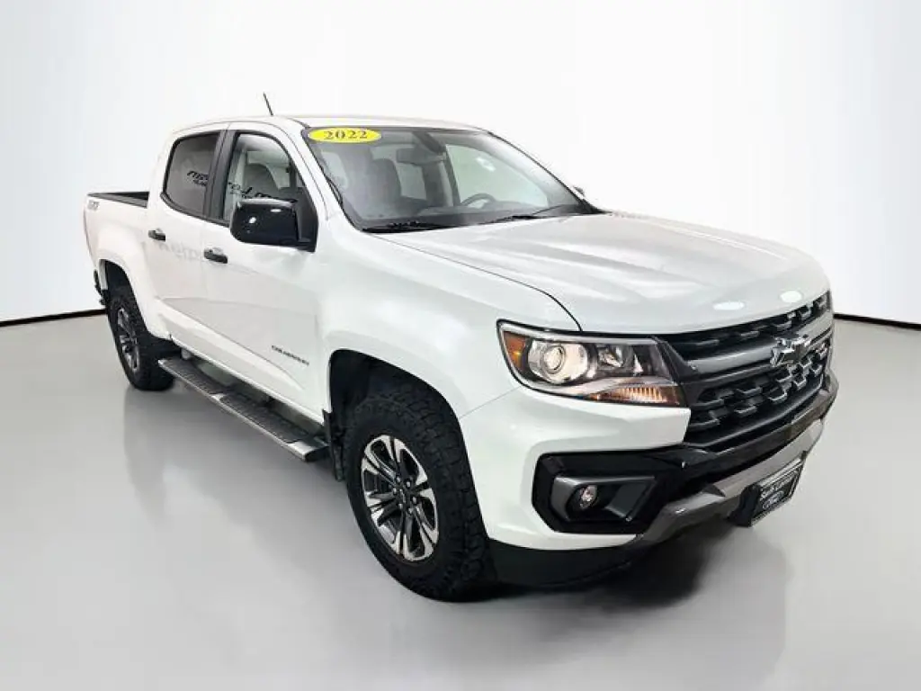 Chevrolet Colorado 2022 4x4 Z71 4 puertas Cabina para tripulación 5 pies de distancia entre ejes