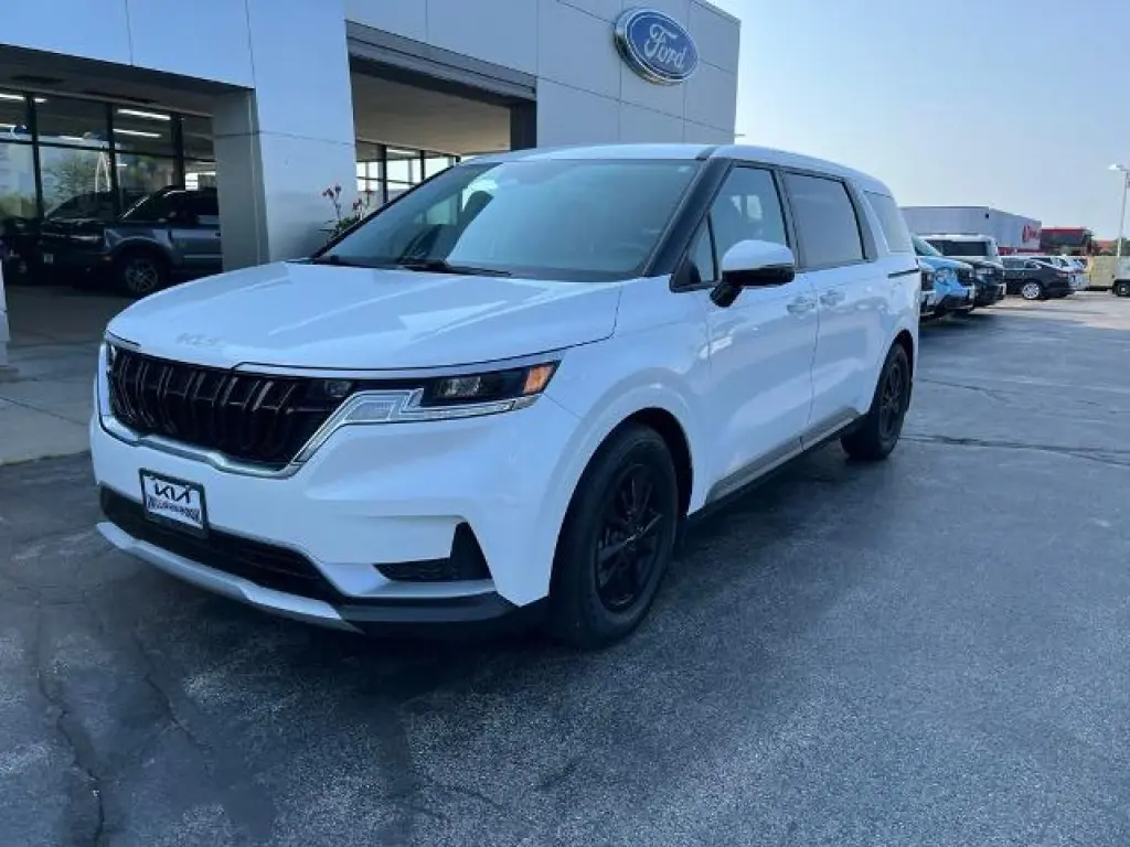 Kia Carnival 2022 LX 4p Minivan