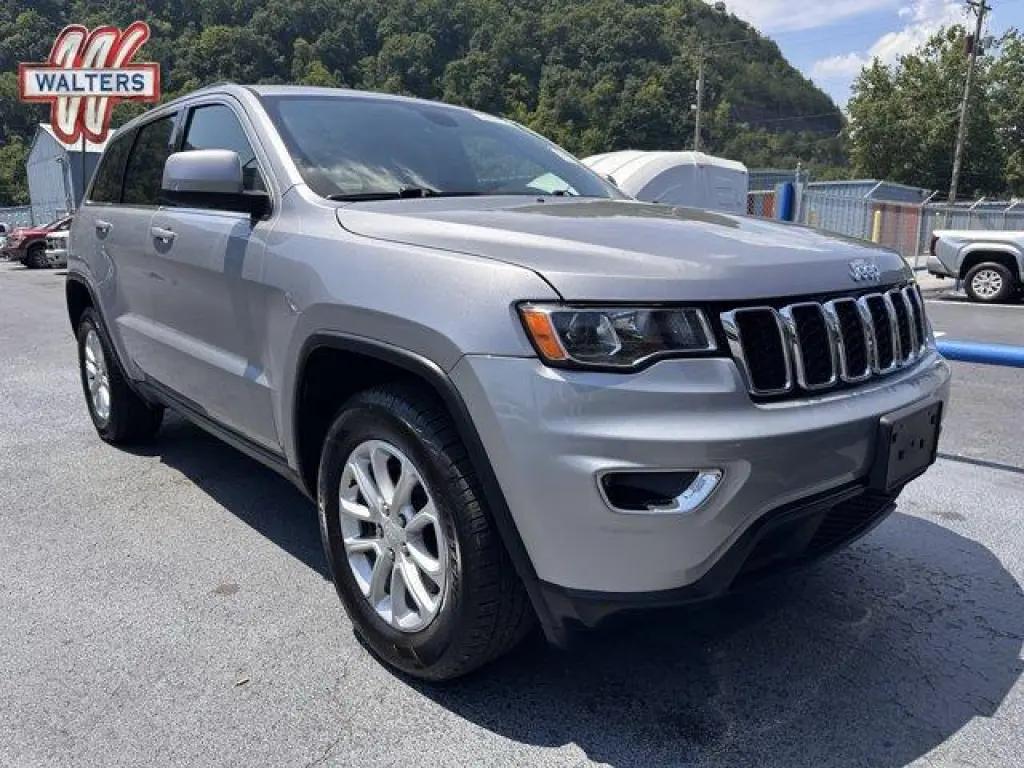 Jeep Grand Cherokee 2021 4x4 Laredo E 4 puertas SUV