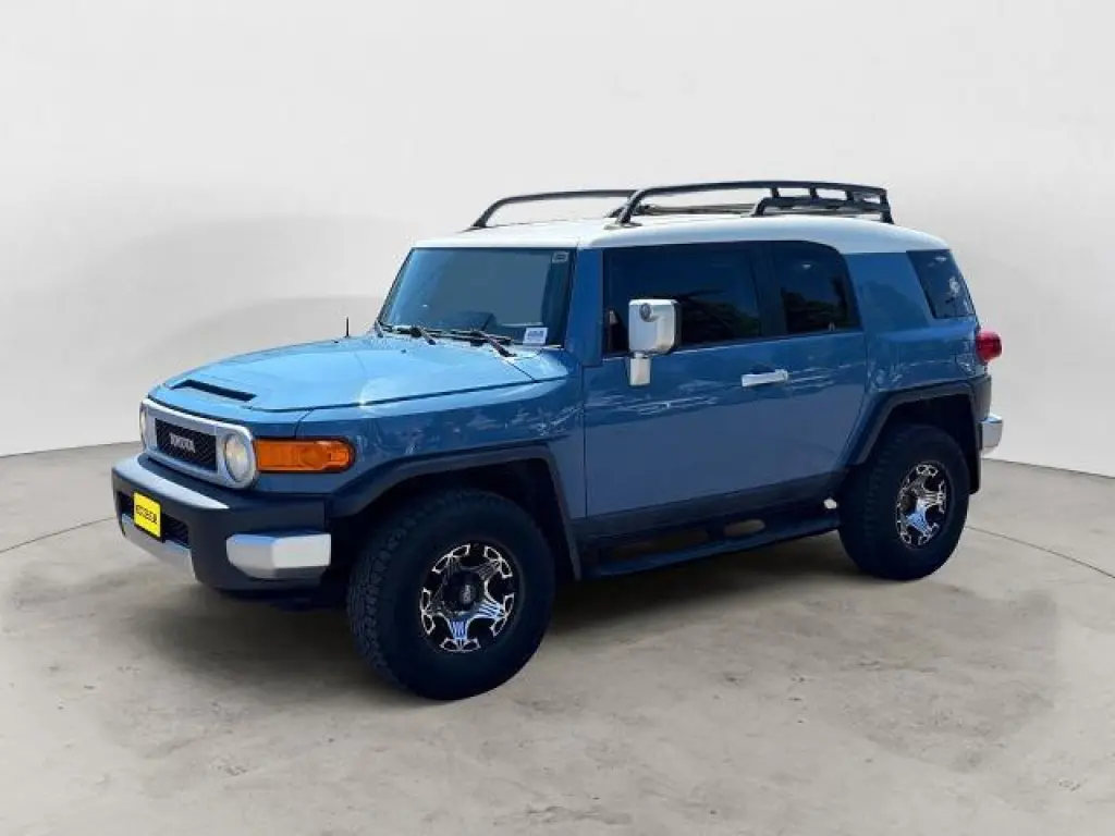 Toyota FJ Cruiser 2012 4x4 4pu SUV 6M