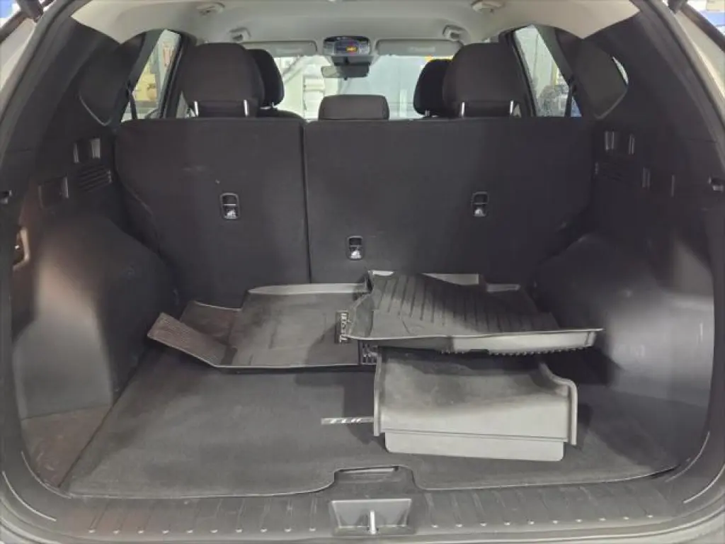 Hyundai TUCSON 2024 SEL 4dr SUV (midyear release)