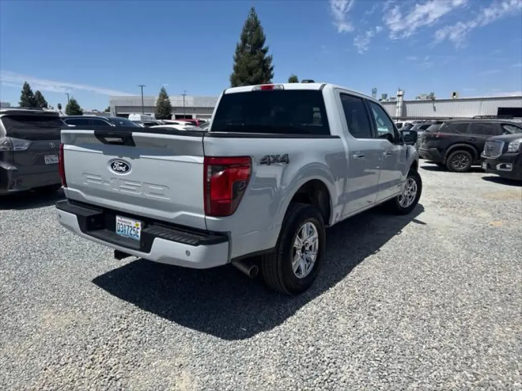 Ford F-150 2024 4x4 XLT 4dr SuperCrew 5.5 ft. SB