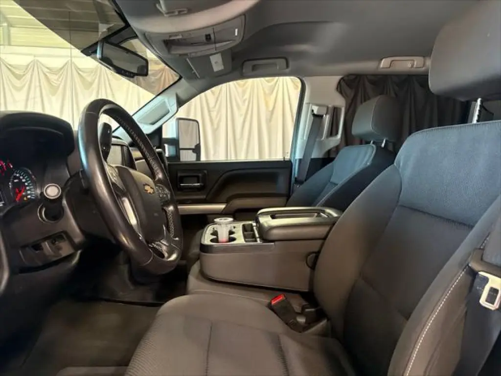Chevrolet Silverado 1500 2018 4x4 LT 4dr Crew Cab 5.8 ft. SB