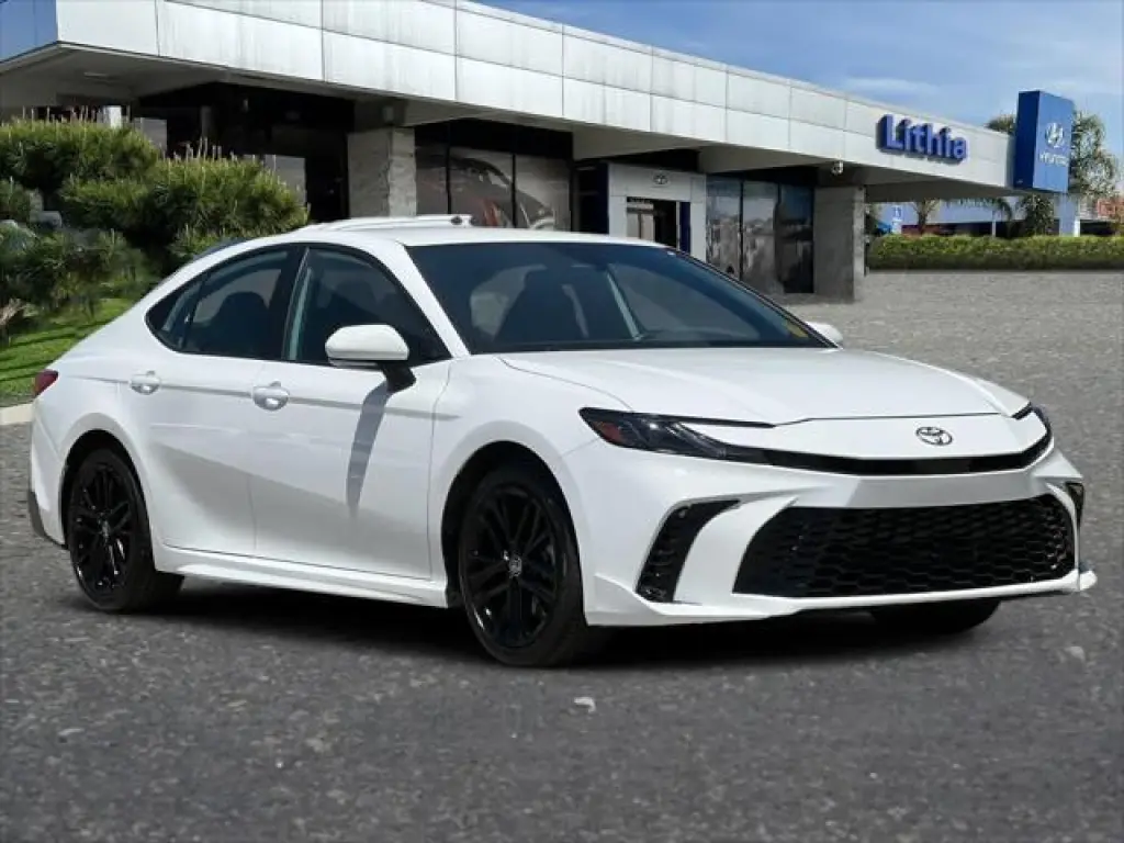 Toyota Camry 2025 SE 4dr Sedan
