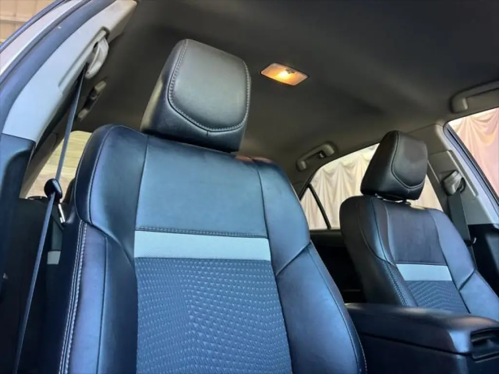 Toyota Camry 2013 SE 4dr Sedan