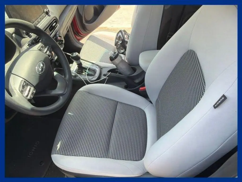 Hyundai KONA 2023 SE 4dr Crossover