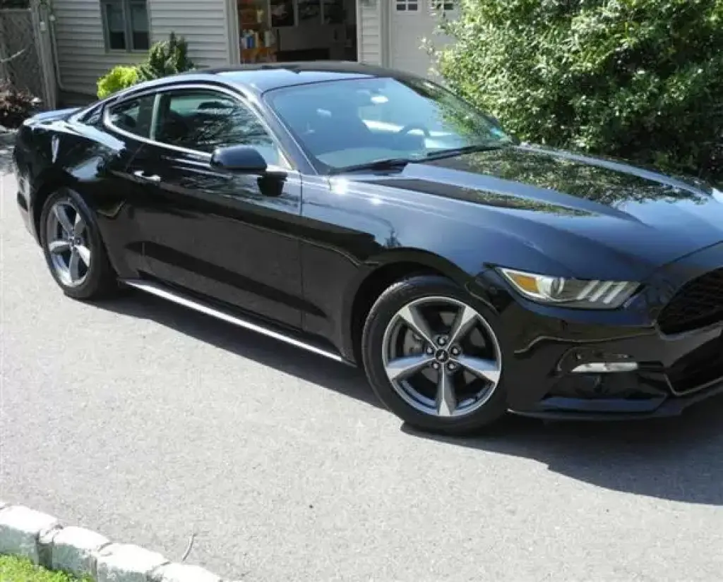 2015 Ford Mustang V6 Coupe