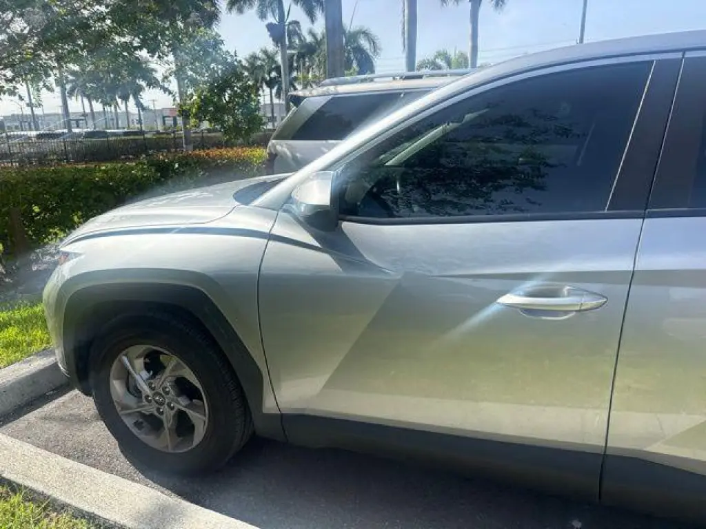 Hyundai TUCSON 2024 SE 4dr SUV (midyear release)