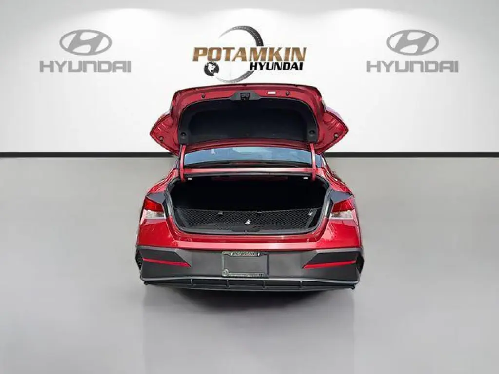 Hyundai ELANTRA 2026 SEL Sport 4dr Sedan