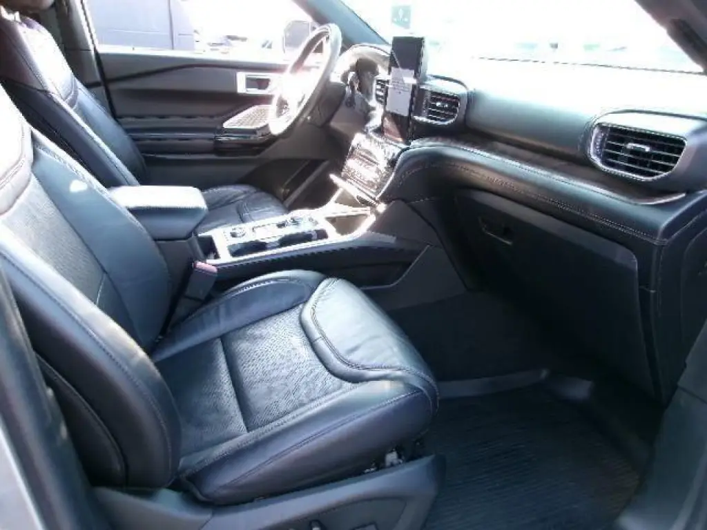 Ford Explorer 2022 AWD Platinum 4dr SUV